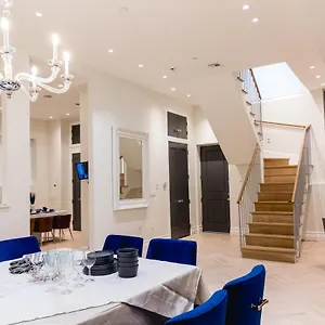  Holiday home Privet House - Midwood/flatbush Recently Remodeled