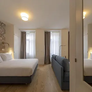Serviced - Santos , Lisbon Portugal